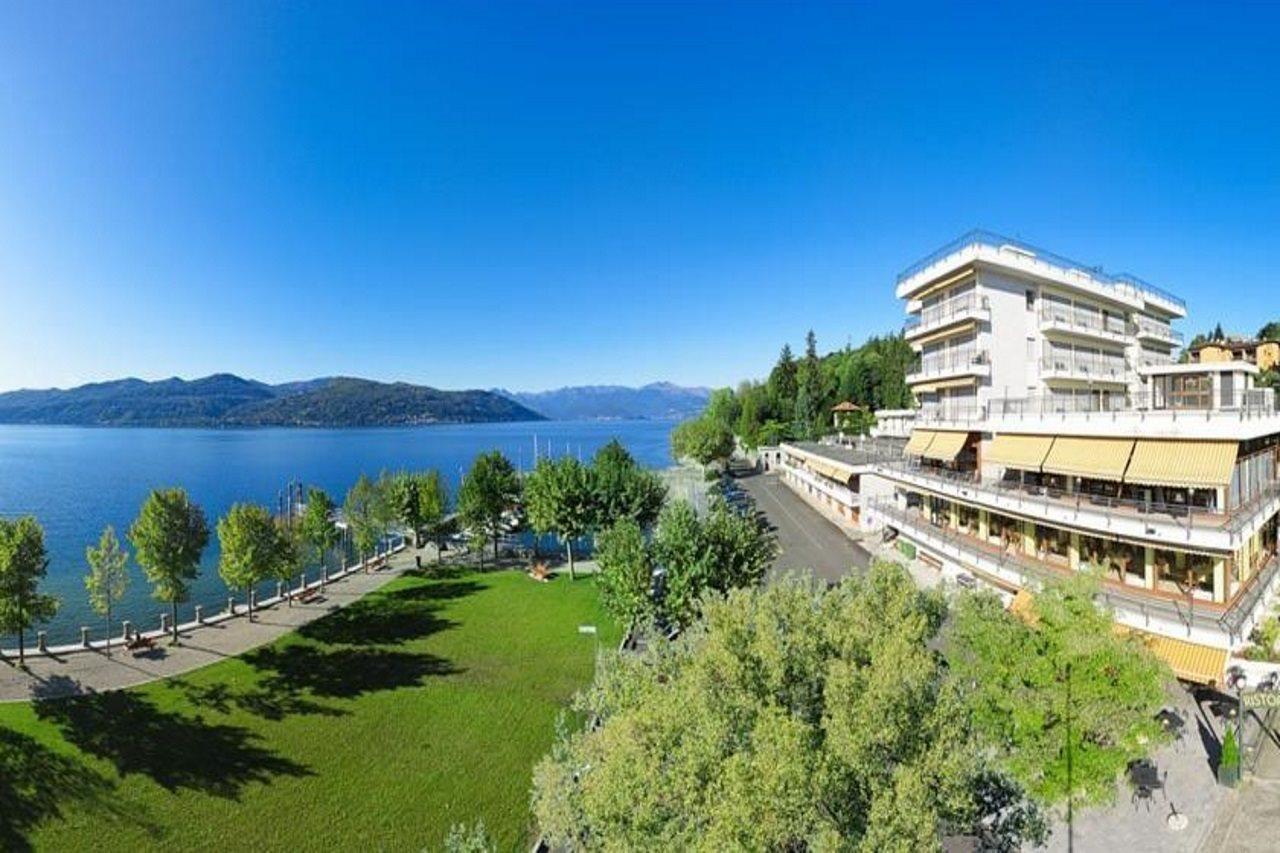 Hotel Europa Испра Экстерьер фото